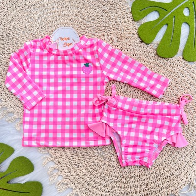Linha Praia - Blusa Moranguinho com Proteção UV50+ e Calcinha - Rosa Chiclete